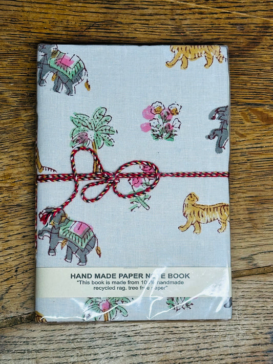 CARNET MOYEN FORMAT #17