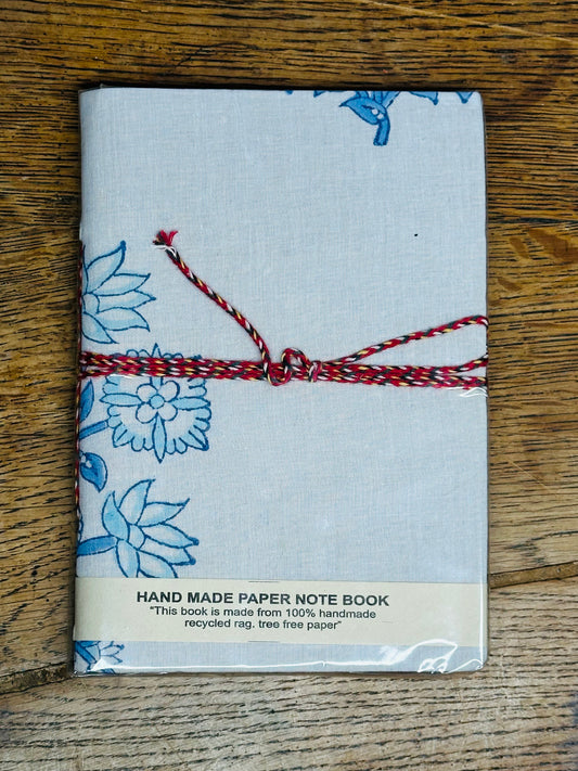 CARNET MOYEN FORMAT #18