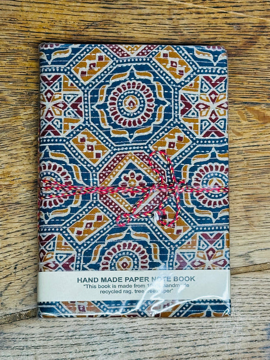 CARNET MOYEN FORMAT #25